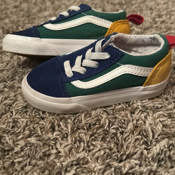 Kids Vans - Picture 2 of 4